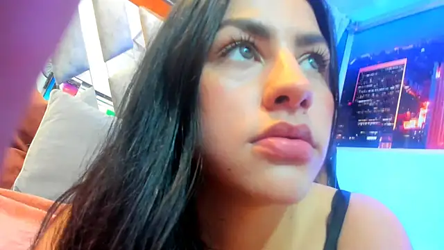 Kendall Sophy online show from 01.20.25