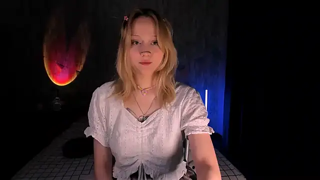 Snapshot of MariaMango chatting on 02.13.25 MariaMango online show from 02.13.25