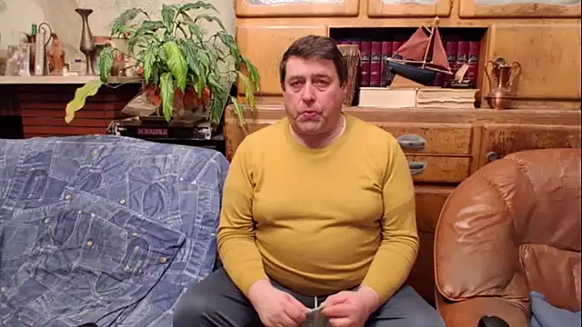 Snapshot of sympatrique chatting on 01.17.26 sympatrique online show from 01.17.26