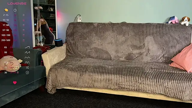 Snapshot of HumbleJess chatting on 04.06.26 HumbleJess online show from 04.06.26