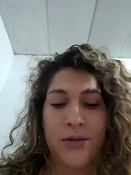 Snapshot of Sara_smiiith211 chatting on 12.01.24 Sara smiiith211 online show from 12.01.24