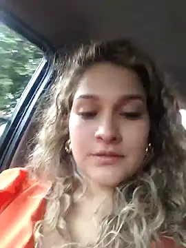 Snapshot of Sara_smiiith211 chatting on 01.12.25 Sara smiiith211 online show from 01.12.25