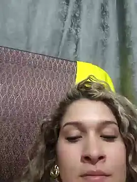 Snapshot of Sara_smiiith211 chatting on 01.15.25 Sara smiiith211 online show from 01.15.25