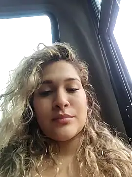 Snapshot of Sara_smiiith211 chatting on 01.25.25 Sara smiiith211 online show from 01.25.25