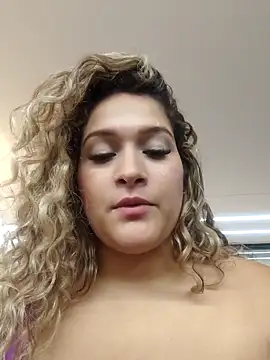 Snapshot of Sara_smiiith211 chatting on 03.08.25 Sara smiiith211 online show from 03.08.25