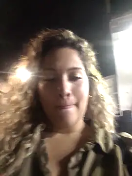 Snapshot of Sara_smiiith211 chatting on 03.14.25 Sara smiiith211 online show from 03.14.25