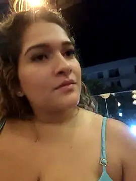 Snapshot of Sara_smiiith211 chatting on 03.20.25 Sara smiiith211 online show from 03.20.25