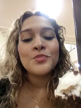 Snapshot of Sara_smiiith211 chatting on 03.22.25 Sara smiiith211 online show from 03.22.25