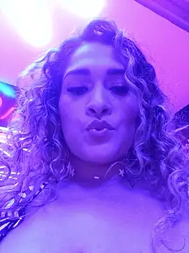 Snapshot of Sara_smiiith211 chatting on 09.21.25 Sara smiiith211 online show from 09.21.25