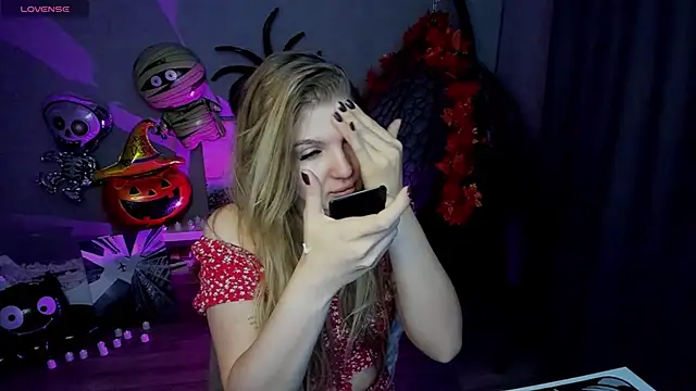 lily williamss online show from 10.18.25