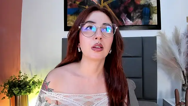 Snapshot of Emilywatsonn chatting on 10.23.25 Emilywatsonn online show from 10.23.25