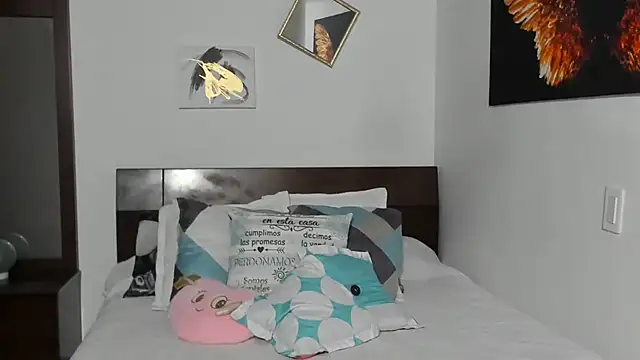 EmilyPeytonn online show from 01.15.25