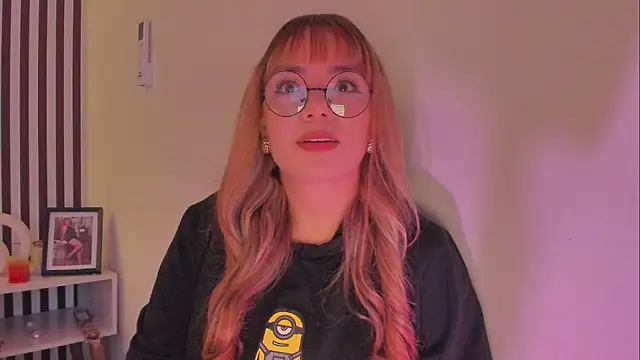 Samaantha-White online show from 01.13.26