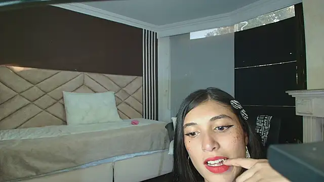 Ambarross online show from 01.18.25