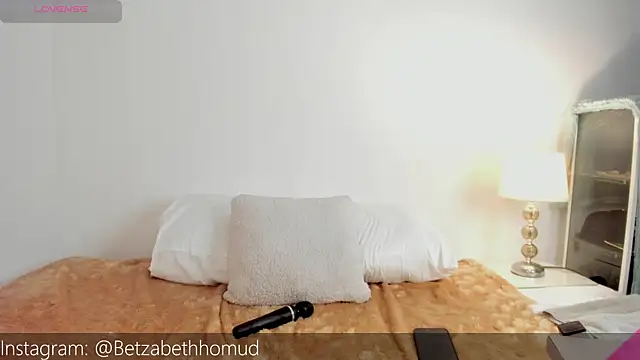 BetzabethHomud0 online show from 02.22.26