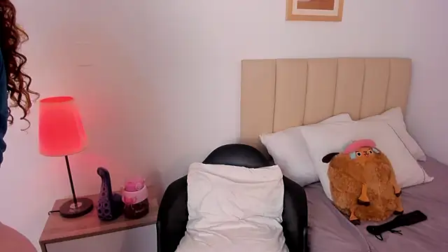 AngelPhoeniix  online show from 01.07.25