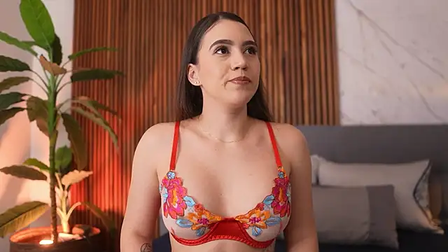 Amelia Rouse online show from 09.30.25