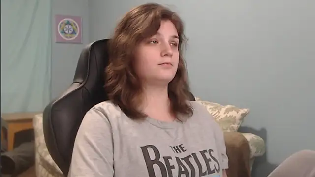 Snapshot of TreeJeanne chatting on 12.10.24 TreeJeanne online show from 12.10.24