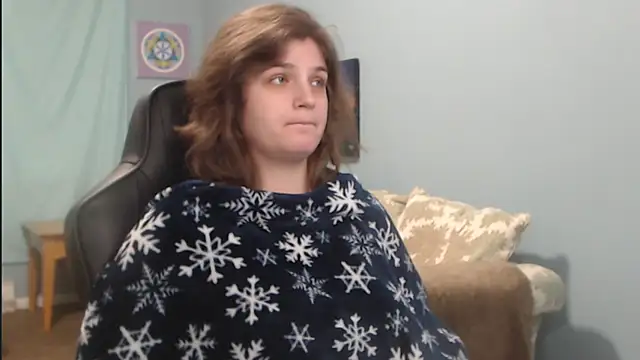 Snapshot of TreeJeanne chatting on 12.13.24 TreeJeanne online show from 12.13.24