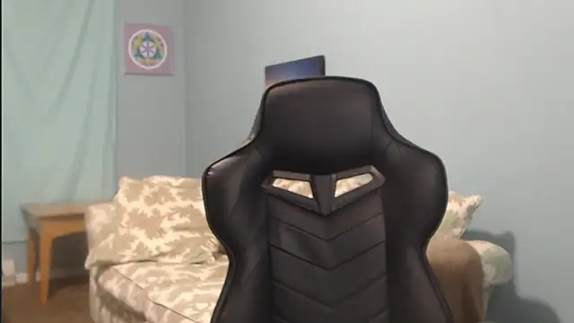 Snapshot of TreeJeanne chatting on 12.14.24 TreeJeanne online show from 12.14.24