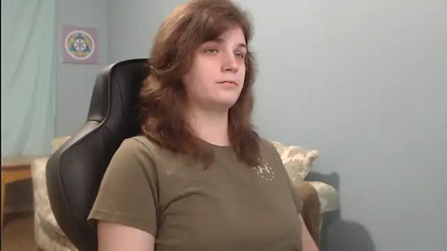 Snapshot of TreeJeanne chatting on 12.16.24 TreeJeanne online show from 12.16.24