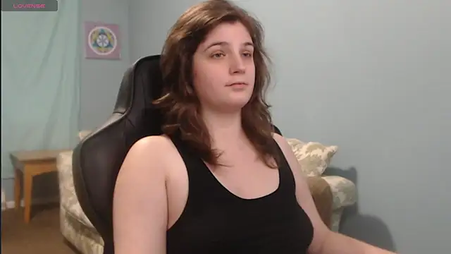 Snapshot of TreeJeanne chatting on 12.18.24 TreeJeanne online show from 12.18.24