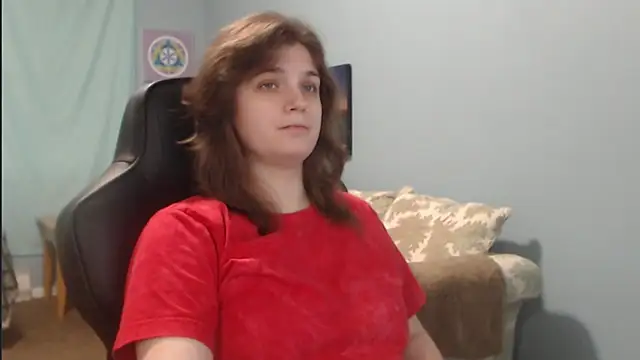 Snapshot of TreeJeanne chatting on 12.19.24 TreeJeanne online show from 12.19.24