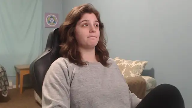 Snapshot of TreeJeanne chatting on 12.23.24 TreeJeanne online show from 12.23.24