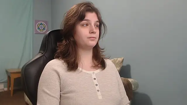 Snapshot of TreeJeanne chatting on 01.22.25 TreeJeanne online show from 01.22.25