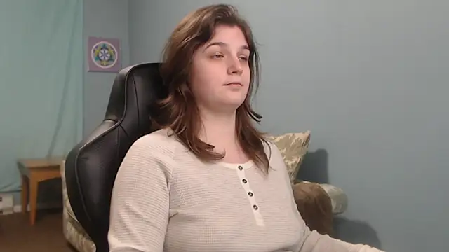 Snapshot of TreeJeanne chatting on 01.22.25 TreeJeanne online show from 01.22.25