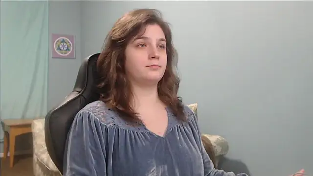 Snapshot of TreeJeanne chatting on 01.24.25 TreeJeanne online show from 01.24.25