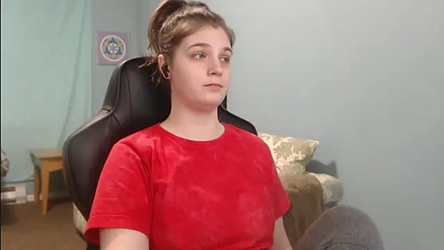 Snapshot of TreeJeanne chatting on 01.28.25 TreeJeanne online show from 01.28.25