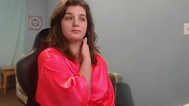 Snapshot of TreeJeanne chatting on 02.14.25 TreeJeanne online show from 02.14.25