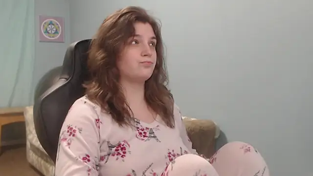 Snapshot of TreeJeanne chatting on 03.14.25 TreeJeanne online show from 03.14.25