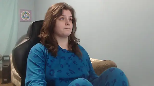 Snapshot of TreeJeanne chatting on 03.22.25 TreeJeanne online show from 03.22.25