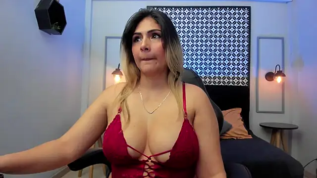 Melanie silver  online show from 10.16.25