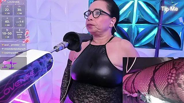 annie wigg online show from 02.17.25