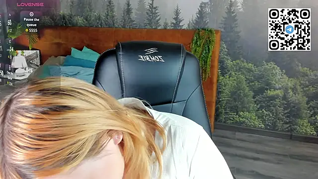 Stacy Luv online show from 10.08.25