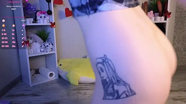 Snapshot of hannah_lourens chatting on 02.16.25 hannah lourens online show from 02.16.25