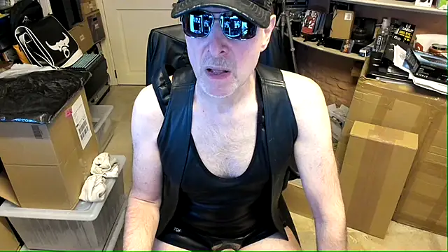 Snapshot of lenny52_sex chatting on 01.13.25 lenny52 sex online show from 01.13.25