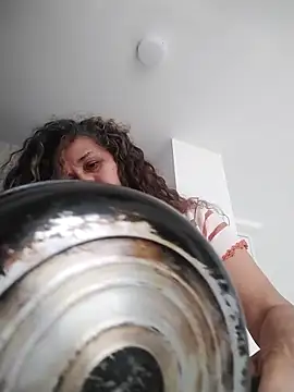 Alma Sexyy online show from 09.30.25