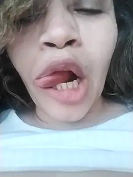 Alma Sexyy online show from 11.26.25