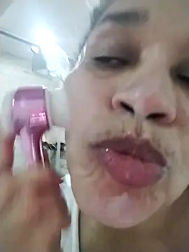 Alma Sexyy online show from 12.14.25