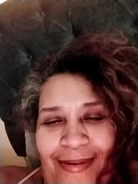 Alma Sexyy online show from 12.17.25