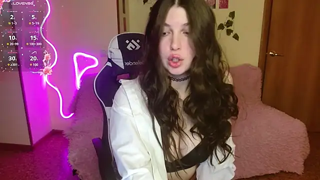 cherry crushhh online show from 03.12.25