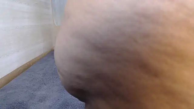 BustyThickyAss online show from 01.21.25