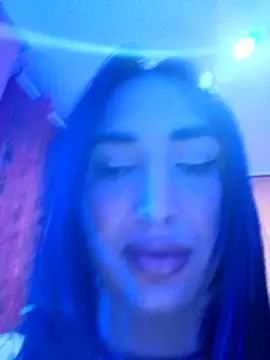 alice jhonson  online show from 01.04.25