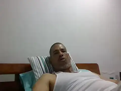 Snapshot of jackbigcock11 chatting on 01.14.25 jackbigcock11 online show from 01.14.25