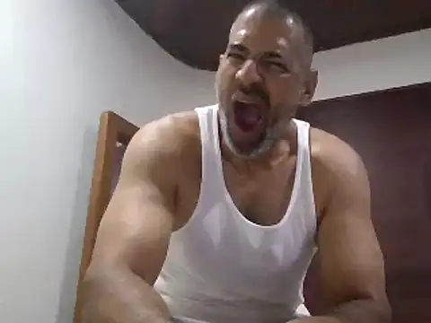 Snapshot of jackbigcock11 chatting on 02.01.25 jackbigcock11 online show from 02.01.25