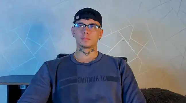 NoahhBrown online show from 12.10.24